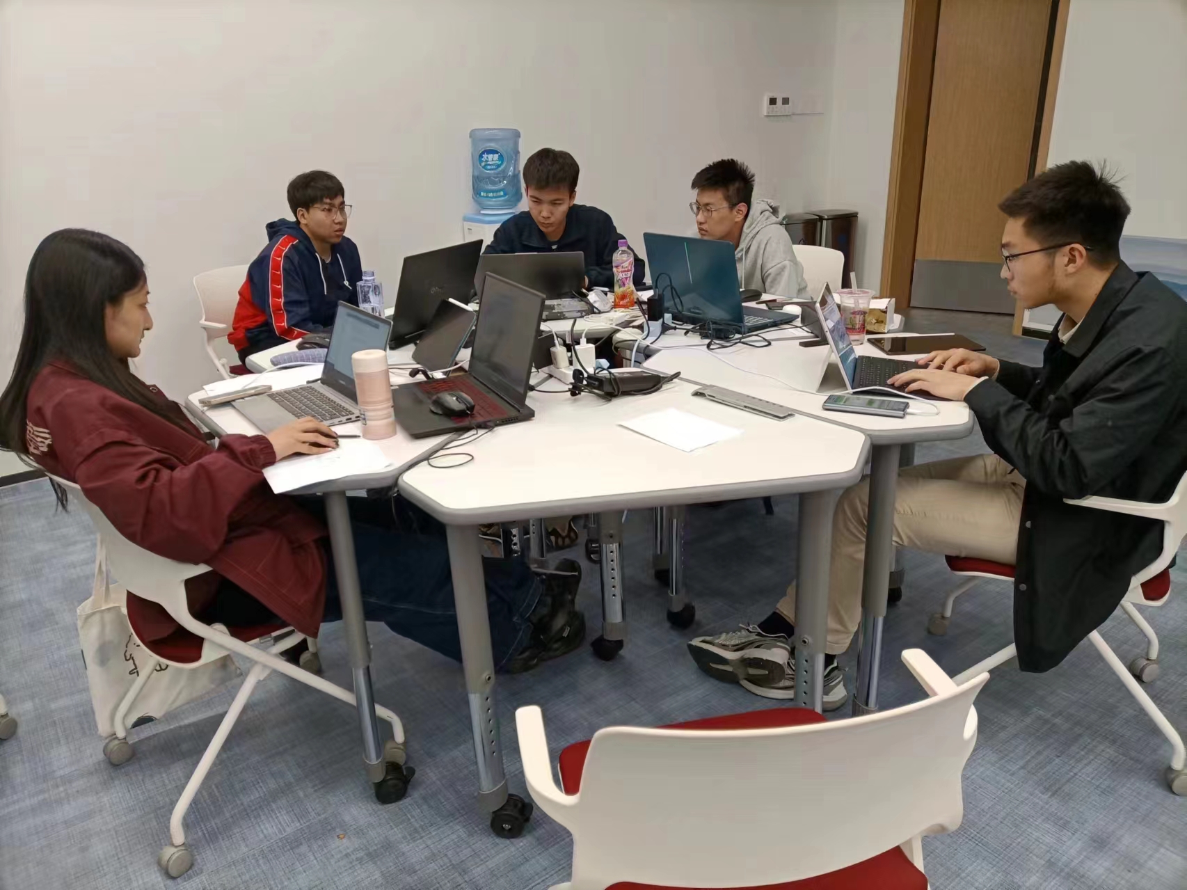 “数维杯”大学生数学建模竞赛落下帷幕
